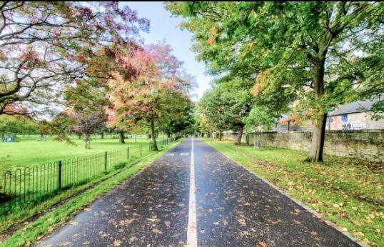 Home By The Meadows, Close To City Centre Edinburgh Exterior foto